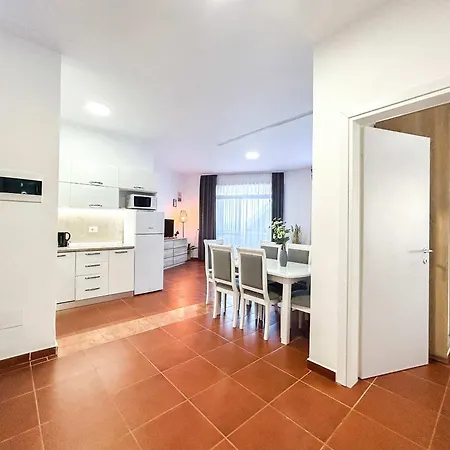 Sapphire Whispers Apartment Golem (Tirana)