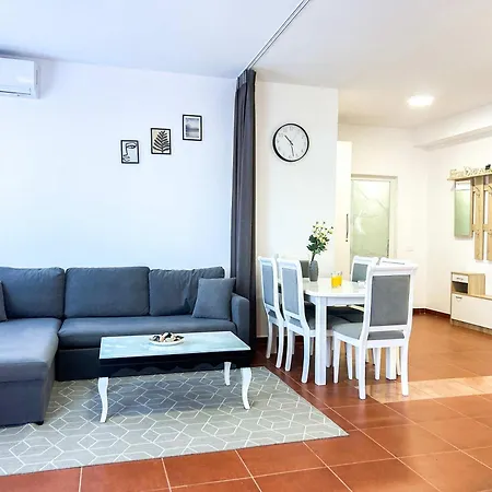 Sapphire Whispers Apartment Golem (Tirana)